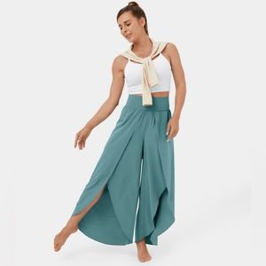 🆕 HALARA Breezeful High-Waisted Palazzo Pants, Size Medium, Mineral Blue